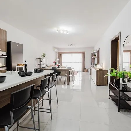 Manor Court-stunning Qawra 2bed By Homely