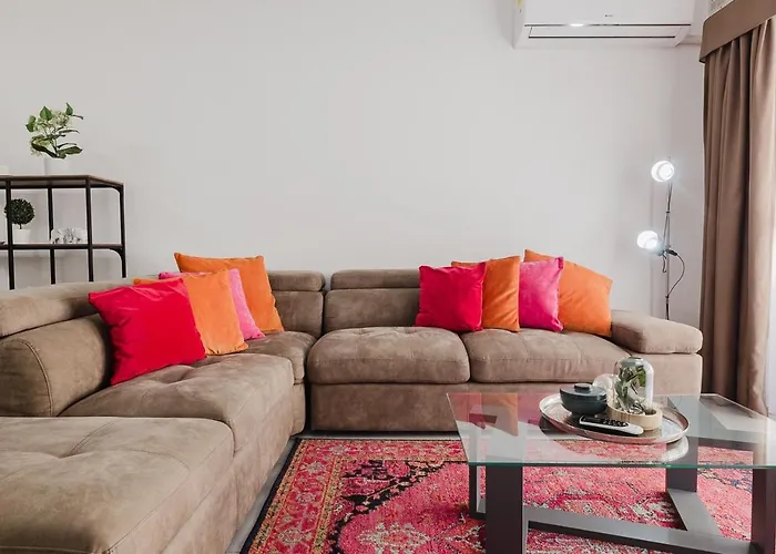 Manor Court-stunning Qawra 2bed By Homely Apartment St. Paul's Bay