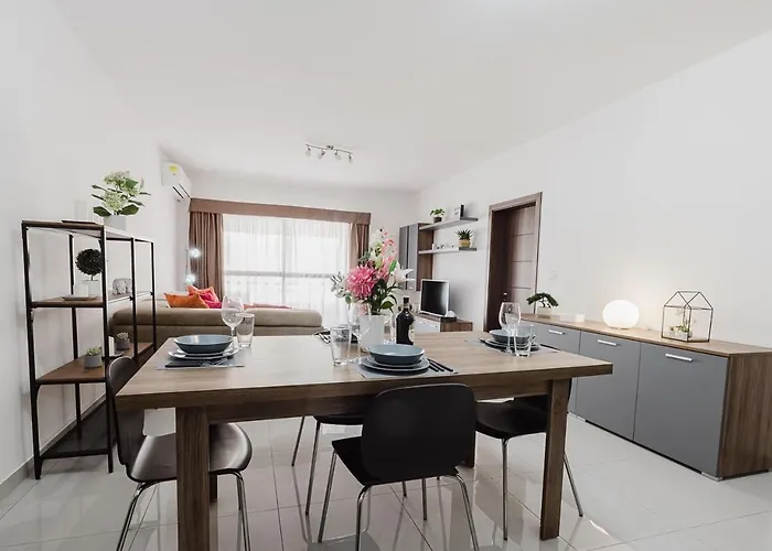 Manor Court-stunning Qawra 2bed By Homely * St. Paul's Bay