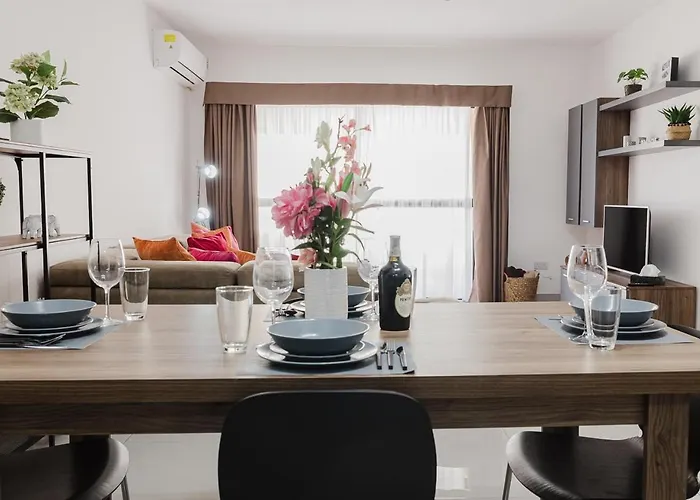 Manor Court-stunning Qawra 2bed By Homely Apartment *