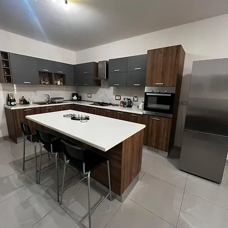 Manor Court-stunning Qawra 2bed By Homely 公寓