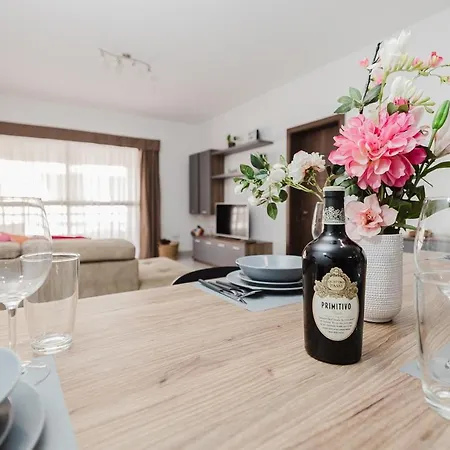 Manor Court-stunning Qawra 2bed By Homely 公寓 *